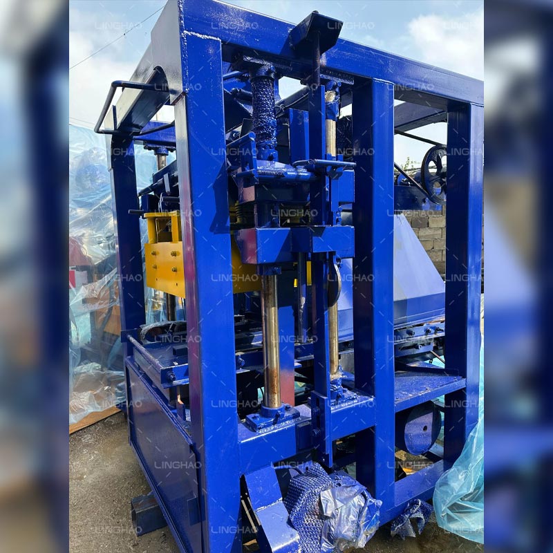 Full block making machine line including mixer, conveyor, block press, molds, trolley and pallets at SanqGroup factory