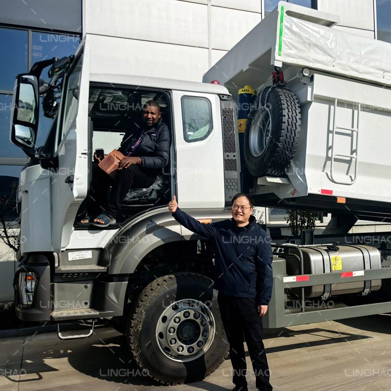 Cameroon customer inspecting high-speed guardrail steel materials and galvanization line at SanqGroup factory