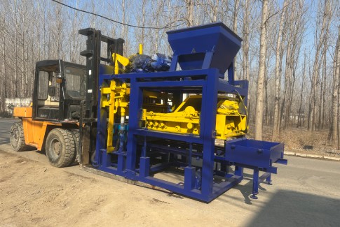 High Efficiency & Intelligence: QT4-25 Block Making Machine Successfully Dispatched