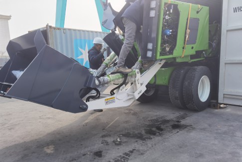 4m³ Self-Loading Mixer Truck Shipped to Philippines